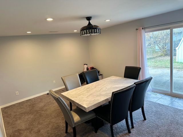 421 Sandalwood Drive, Valparaiso, IN 46385