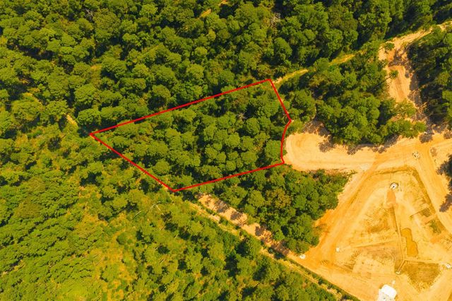 3903 Augusta Drive, Montgomery, TX 77316