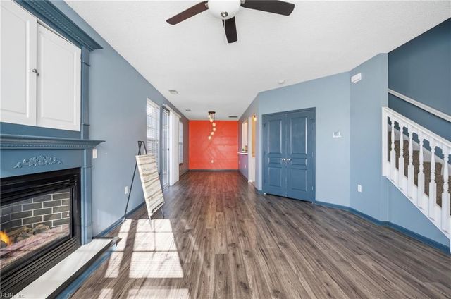 2377 Wessington DR, Virginia Beach, VA 23454