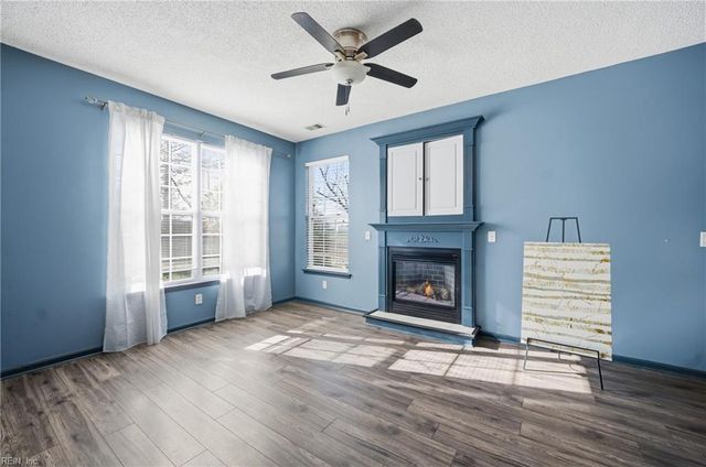 2377 Wessington DR, Virginia Beach, VA 23454