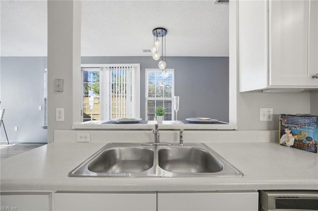 2377 Wessington DR, Virginia Beach, VA 23454