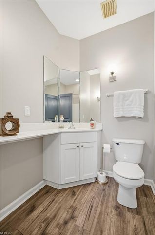 2377 Wessington DR, Virginia Beach, VA 23454