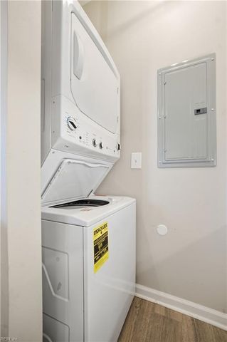 2377 Wessington DR, Virginia Beach, VA 23454