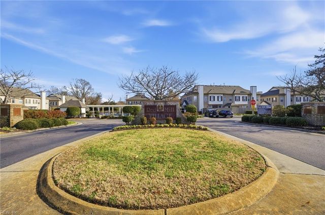 2377 Wessington DR, Virginia Beach, VA 23454