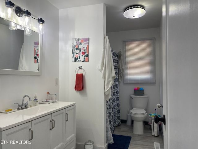 215 Coal Creek Lane, Rocky Top, TN 37769