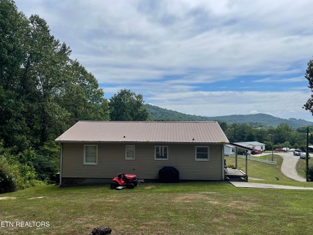 215 Coal Creek Lane, Rocky Top, TN 37769