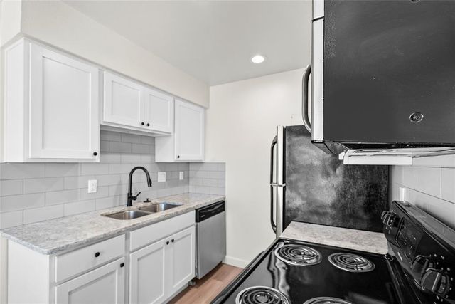 3819 Southway DR 211, Austin, TX 78704