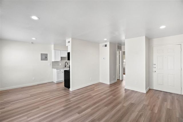 3819 Southway DR 211, Austin, TX 78704