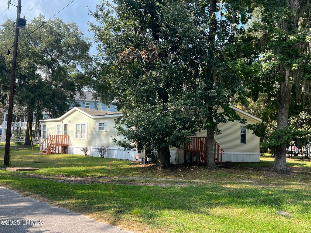 7 Allendale Street, Bluffton, SC 29910