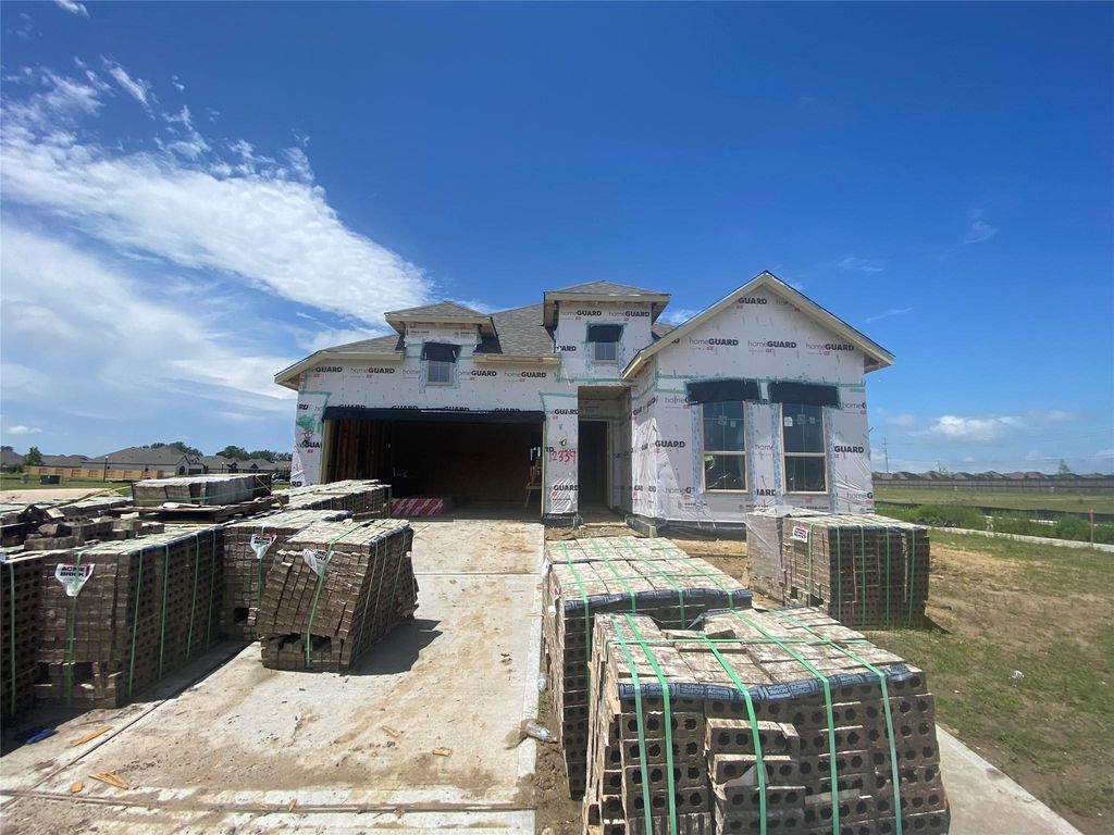 12339 Hudson Drive, Mont Belvieu, TX 77523
