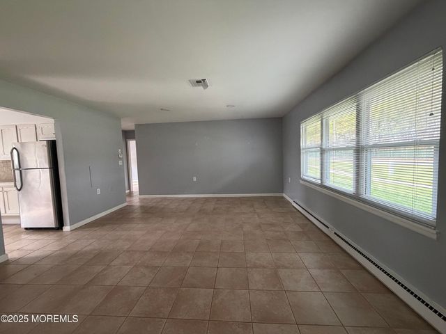 664D Plymouth Drive, Lakewood, NJ 08701