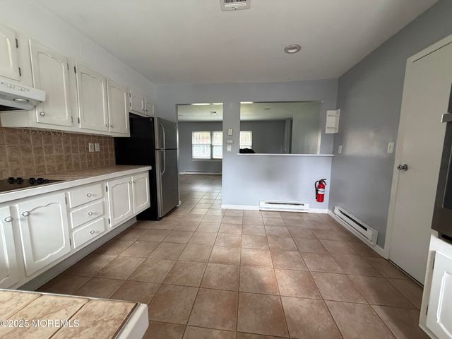 664D Plymouth Drive, Lakewood, NJ 08701