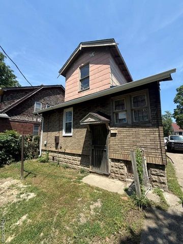 10325 Crocuslawn Street, Detroit, MI 48204