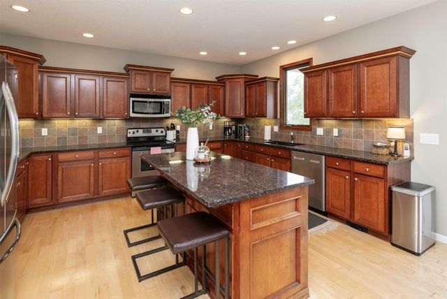 4119 139th Street, Urbandale, IA 50323