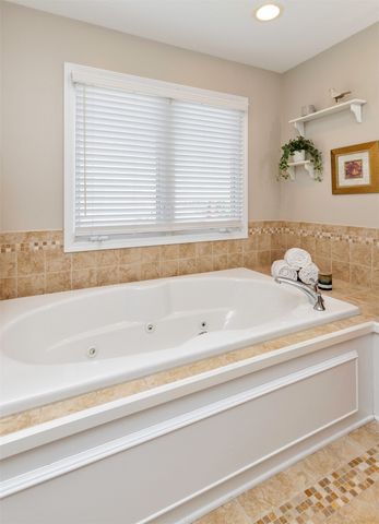4119 139th Street, Urbandale, IA 50323