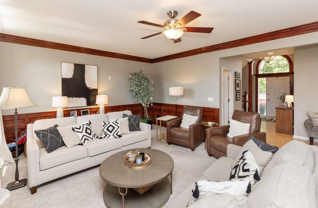 4119 139th Street, Urbandale, IA 50323