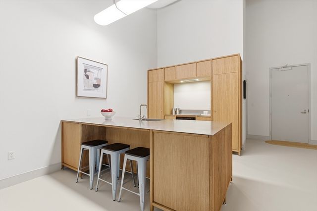 251 Heath St 110, Boston, MA 02130