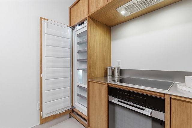 251 Heath St 110, Boston, MA 02130