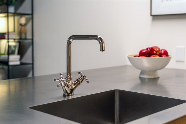 251 Heath St 110, Boston, MA 02130