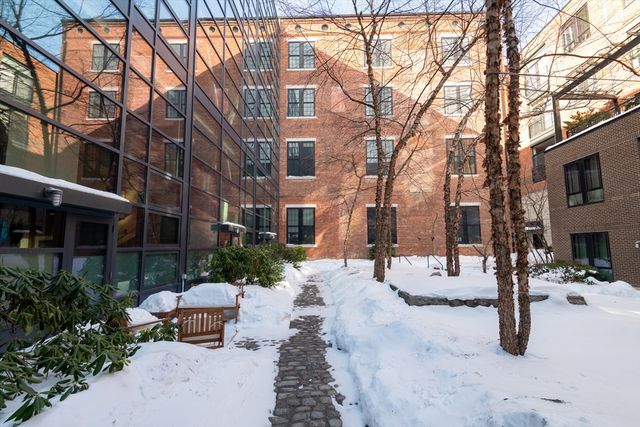 251 Heath St 110, Boston, MA 02130