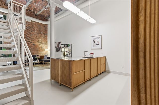 251 Heath St 110, Boston, MA 02130