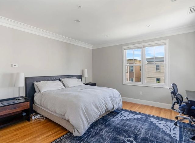 15 Dimick C, Somerville, MA 02143