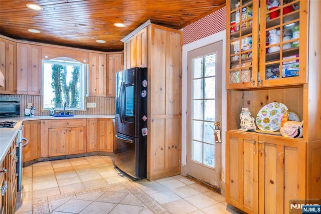 1635 Union Valley Road, West Milford, NJ 07480