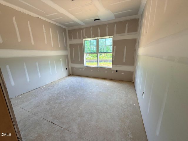 135 Grinnell Loop, Sanford, NC 27332