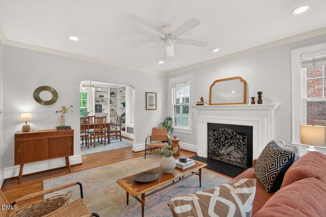 1917 W Club Boulevard, Durham, NC 27705