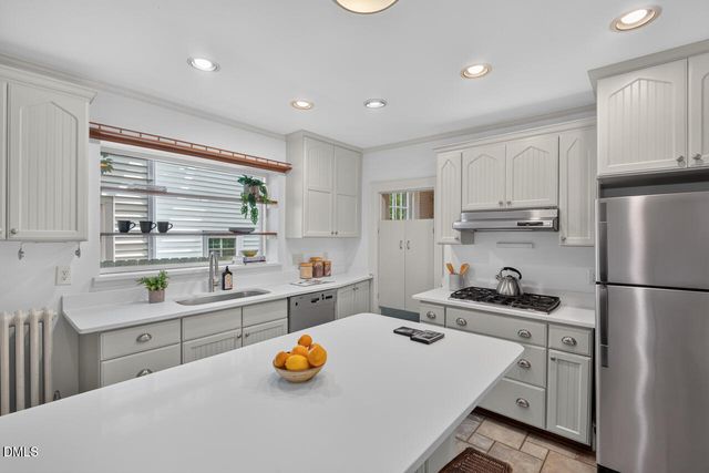 1917 W Club Boulevard, Durham, NC 27705