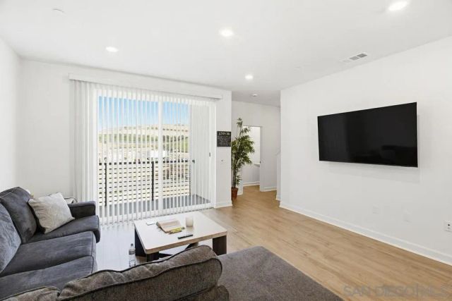 852 Makani St 4, Chula Vista, CA 91911