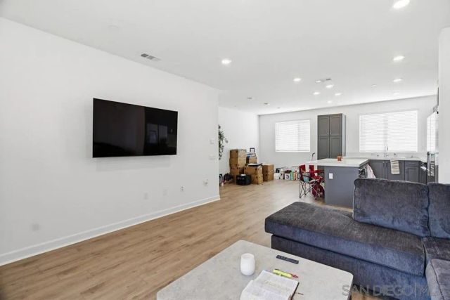 852 Makani St 4, Chula Vista, CA 91911