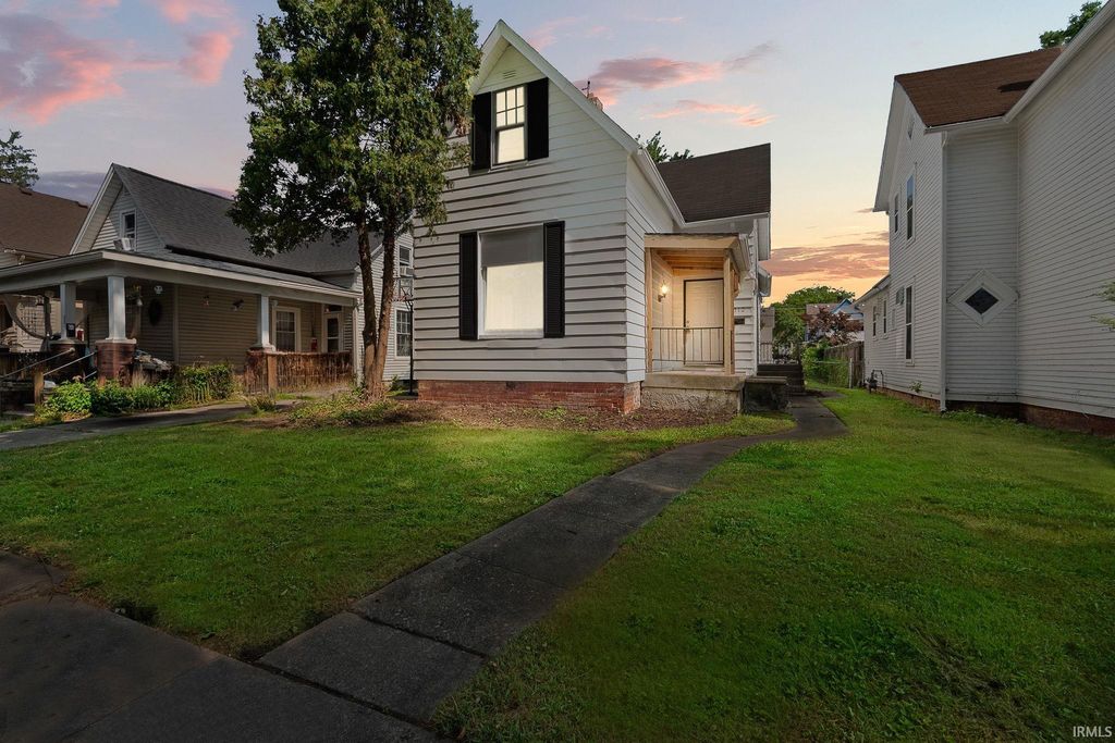 1712 Illinois Street, Fort Wayne, IN 46808