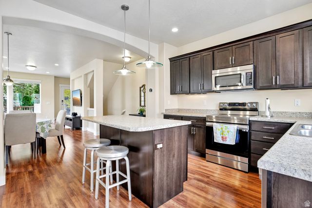 11391 S OSWEGO LN, South Jordan, UT 84009