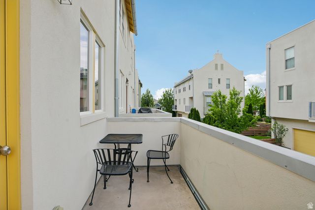 11391 S OSWEGO LN, South Jordan, UT 84009