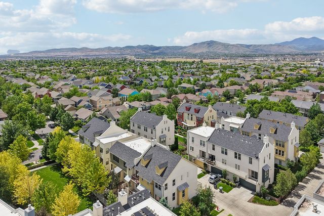 11391 S OSWEGO LN, South Jordan, UT 84009