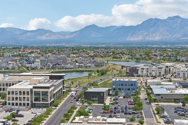 11391 S OSWEGO LN, South Jordan, UT 84009