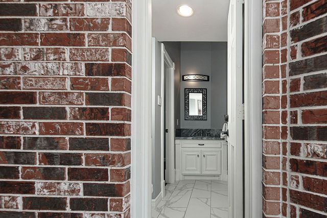 6 Noble Bend Place, The Woodlands, TX 77382