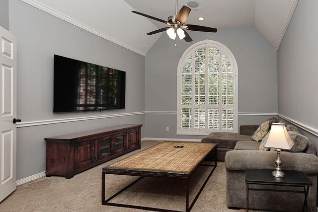 6 Noble Bend Place, The Woodlands, TX 77382