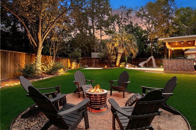 6 Noble Bend Place, The Woodlands, TX 77382