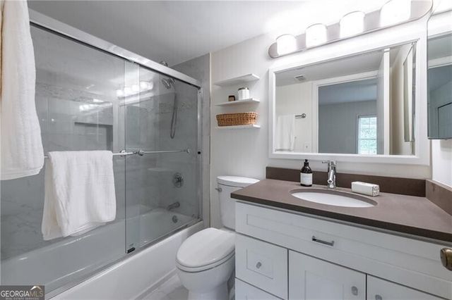 182 Triumph Drive NW, Atlanta, GA 30327