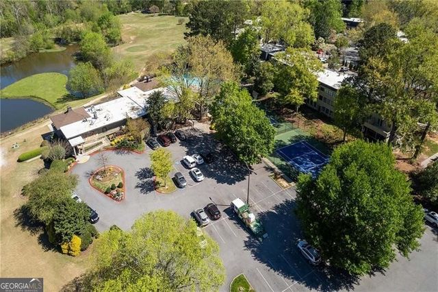 182 Triumph Drive NW, Atlanta, GA 30327