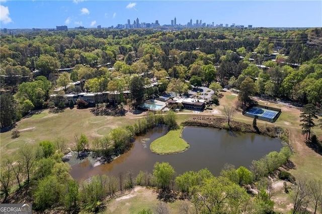 182 Triumph Drive NW, Atlanta, GA 30327