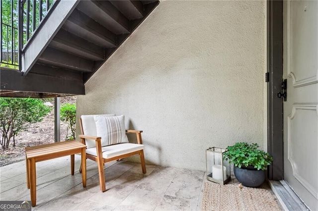 182 Triumph Drive NW, Atlanta, GA 30327