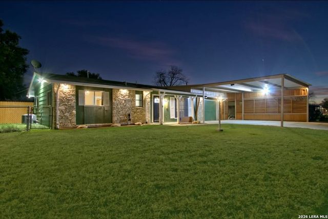 7226 WESTGLADE DR, San Antonio, TX 78227
