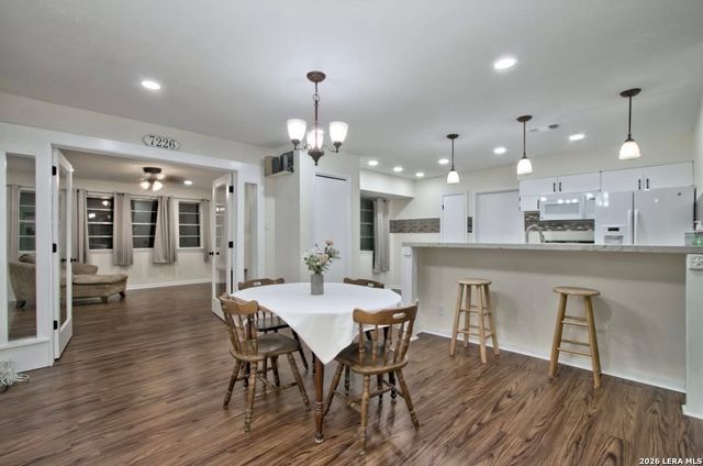 7226 WESTGLADE DR, San Antonio, TX 78227
