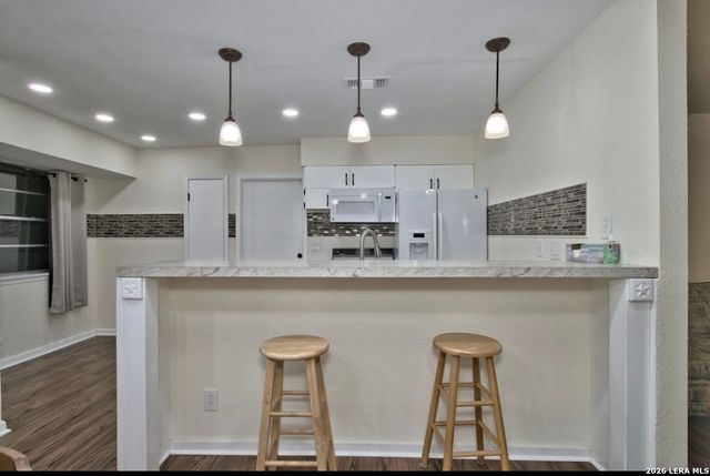 7226 WESTGLADE DR, San Antonio, TX 78227