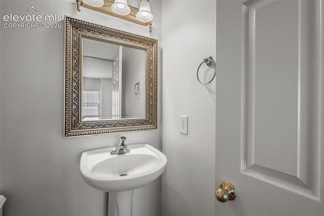 4320 Prestige Point, Colorado Springs, CO 80906