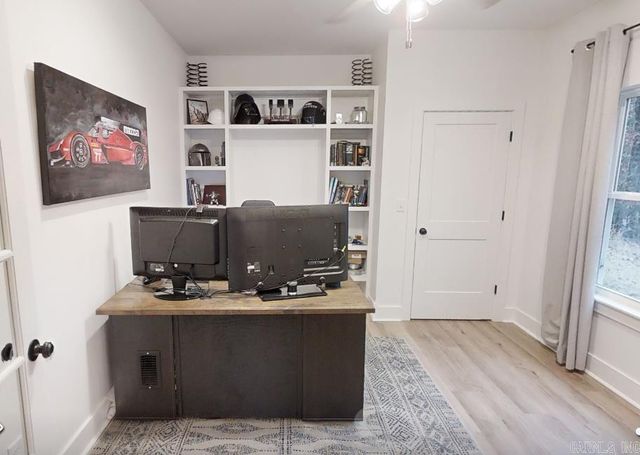 75 Summit Road, Conway, AR 72032