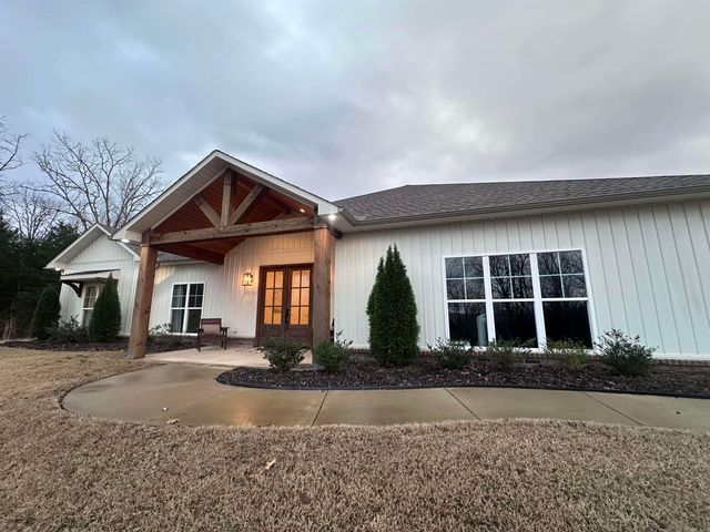 75 Summit Road, Conway, AR 72032